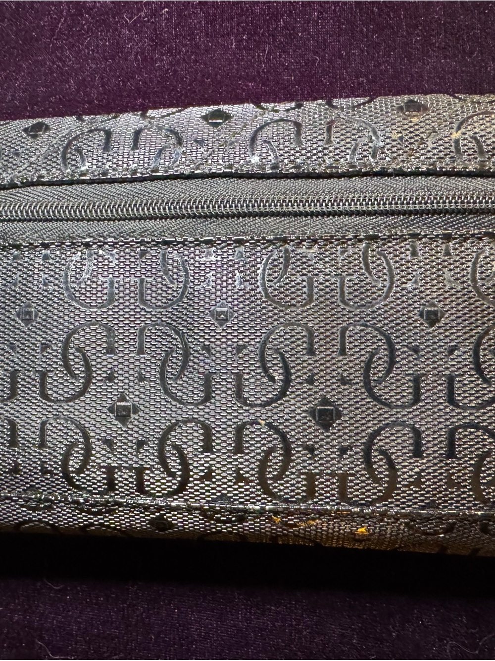Guess Black Quilted Patent Logo Wallet - Picture 3 of 4